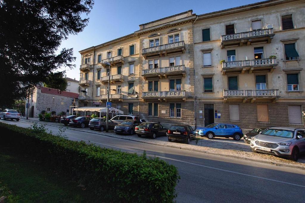 Sophie The Center Of The Old Town Apartamento Zadar Exterior foto